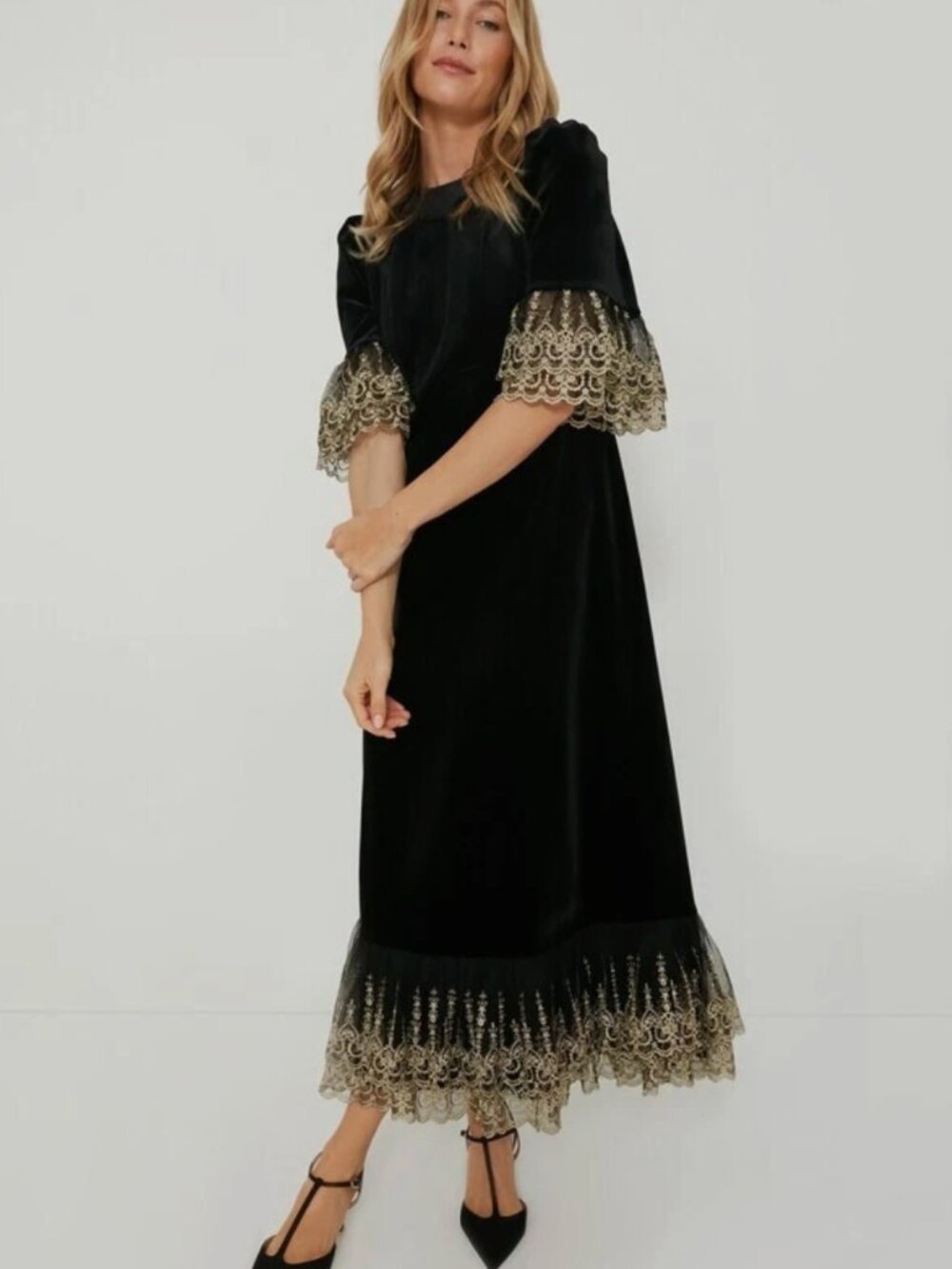 New Pomander Place Lillith Dress Womens Small Black Gold Trim Embroidered Maxi S